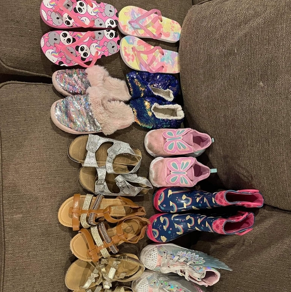 Girl shoe bundle size 12 - Picture 2 of 7